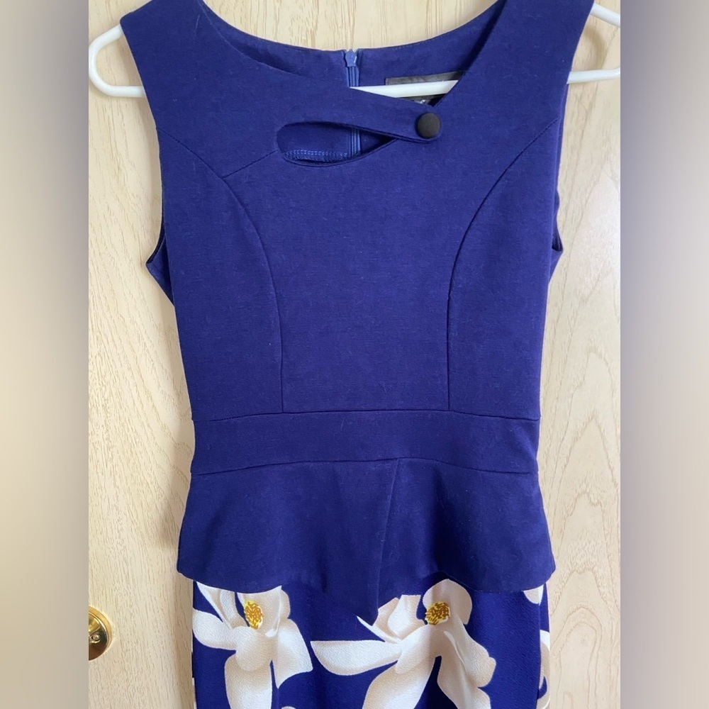 🩷 Oxiuli Fashions Korean Dress Navy Fitted Floral Peplum Dress Sz Small - Picture 4 of 11